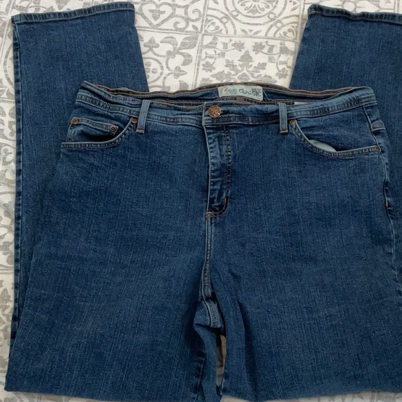 Faded Glory Classic Women's Jeans - Picture 1 of 10